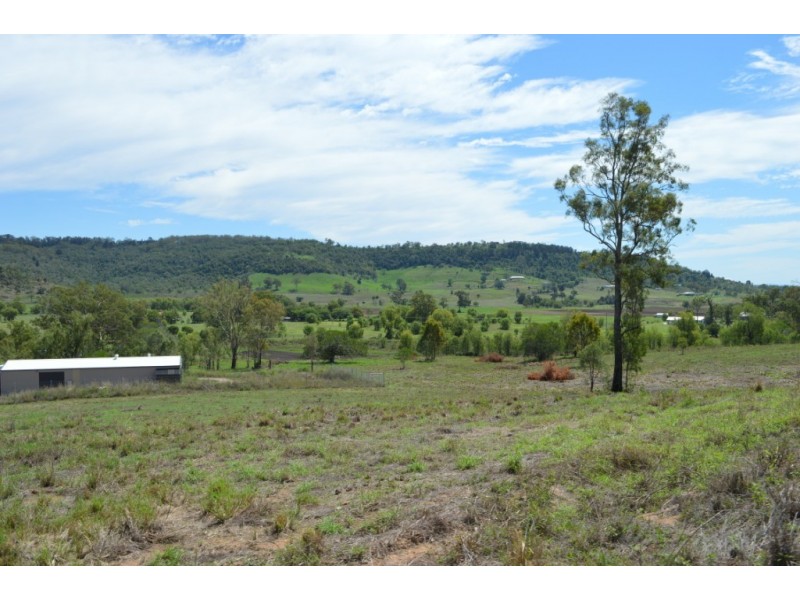 4 Wells Road, Summerholm QLD 4341