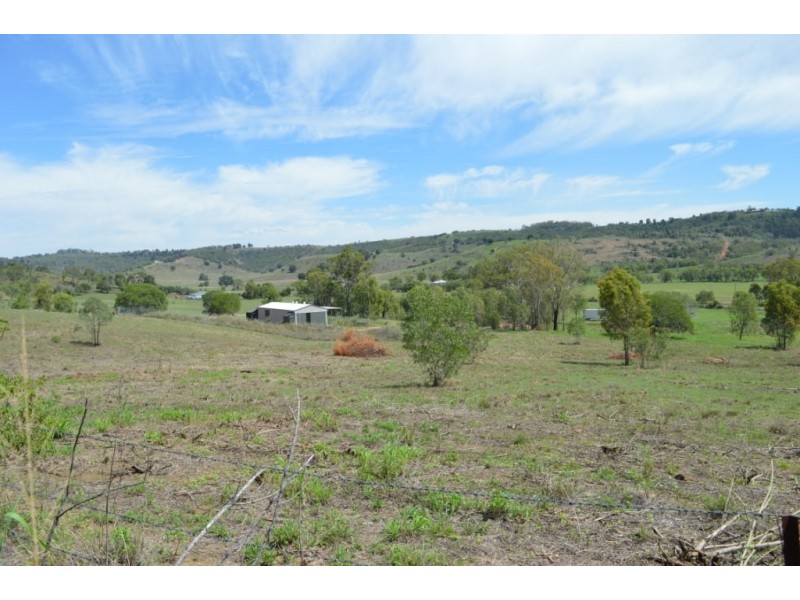 4 Wells Road, Summerholm QLD 4341