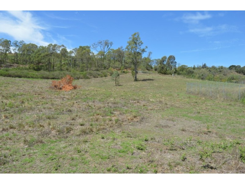 4 Wells Road, Summerholm QLD 4341