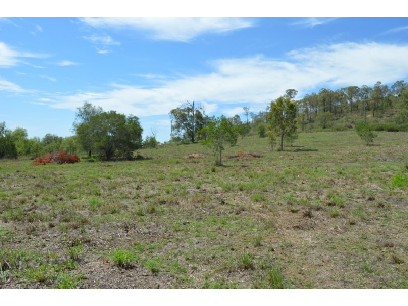 4 Wells Road, Summerholm QLD 4341