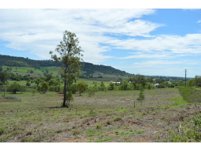 4 Wells Road, Summerholm QLD 4341