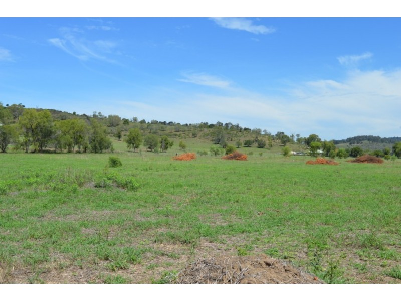 4 Wells Road, Summerholm QLD 4341