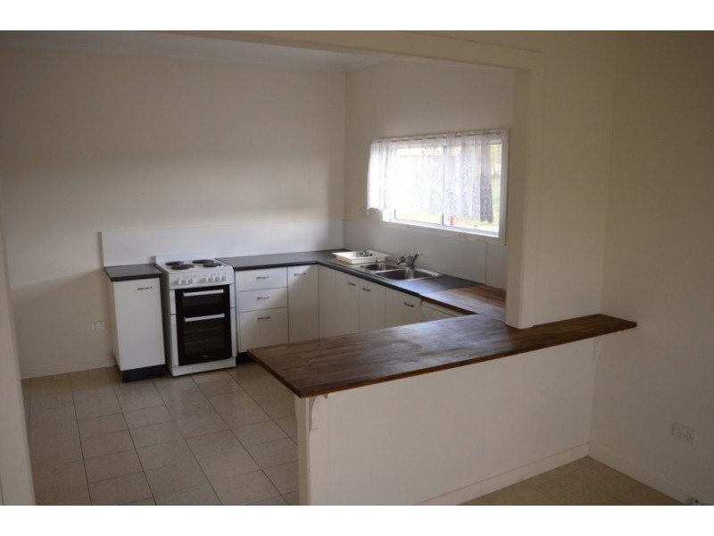 24 Forest Hill Fernvale Road, Forest Hill QLD 4342