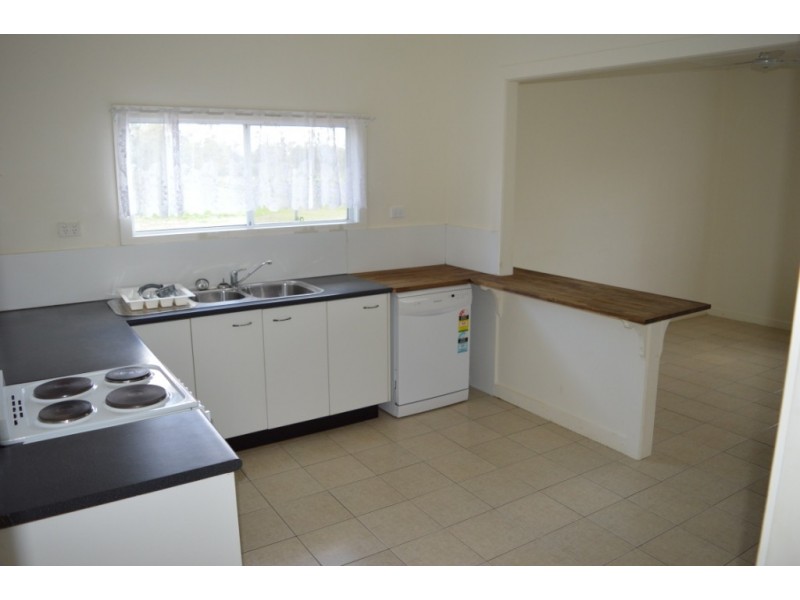 24 Forest Hill Fernvale Road, Forest Hill QLD 4342