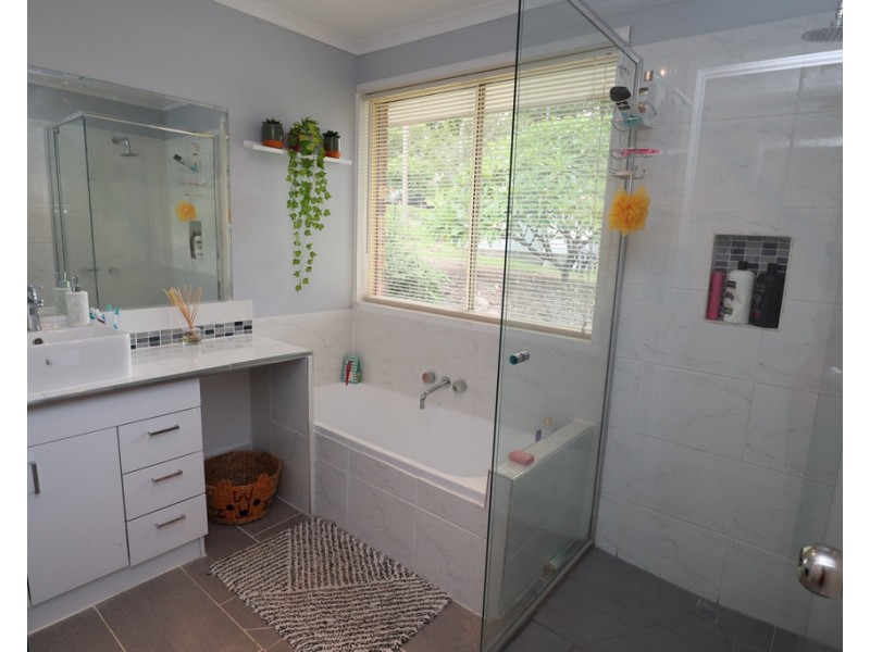 15 Mallard Court, Laidley Heights QLD 4341