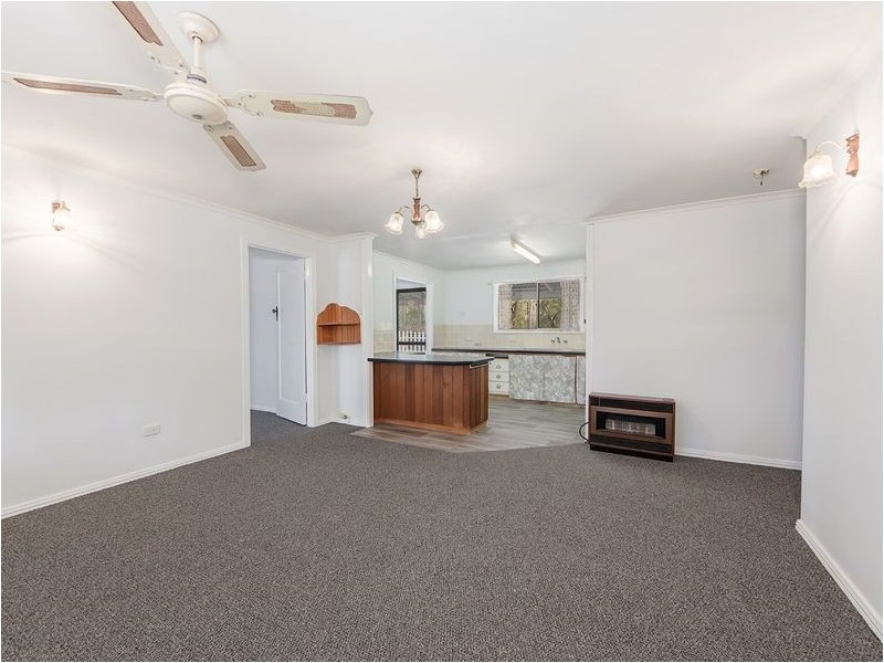 15 Franks Road, Regency Downs QLD 4341