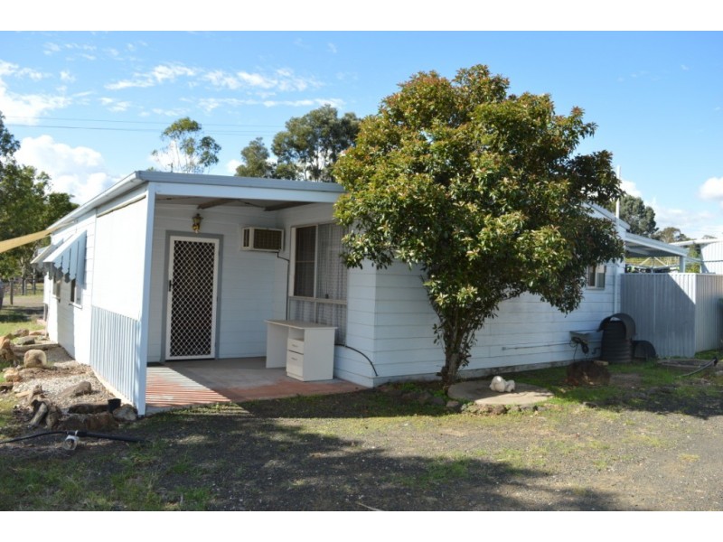 28 Gutt Road, Regency Downs QLD 4341