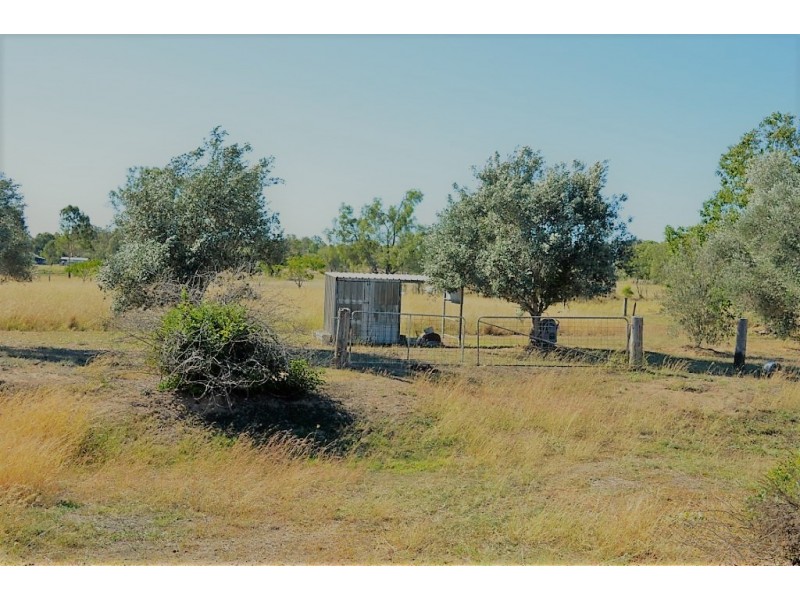 3 Sunwest Court, Plainland QLD 4341