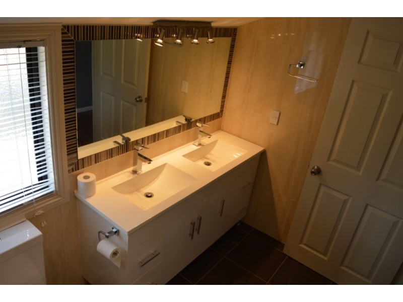 6 Point Piper Close, Laidley Heights QLD 4341