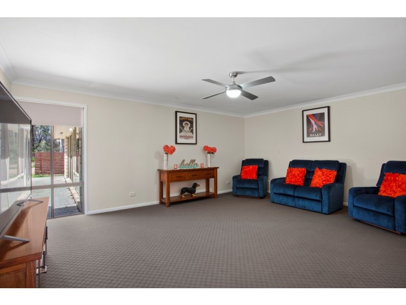 22 Waddington Parade, Plainland QLD 4341