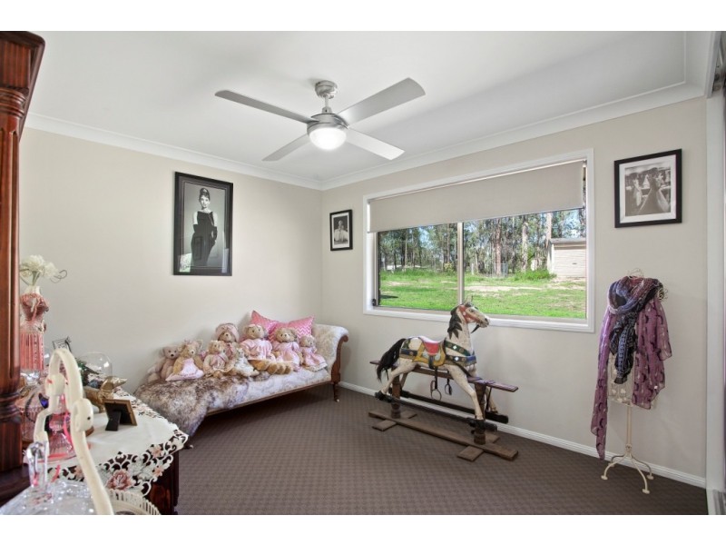 22 Waddington Parade, Plainland QLD 4341