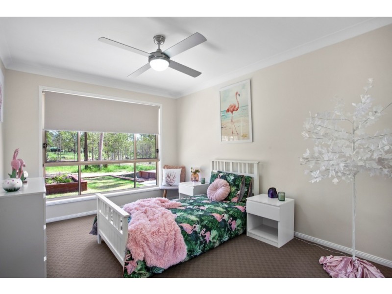 22 Waddington Parade, Plainland QLD 4341