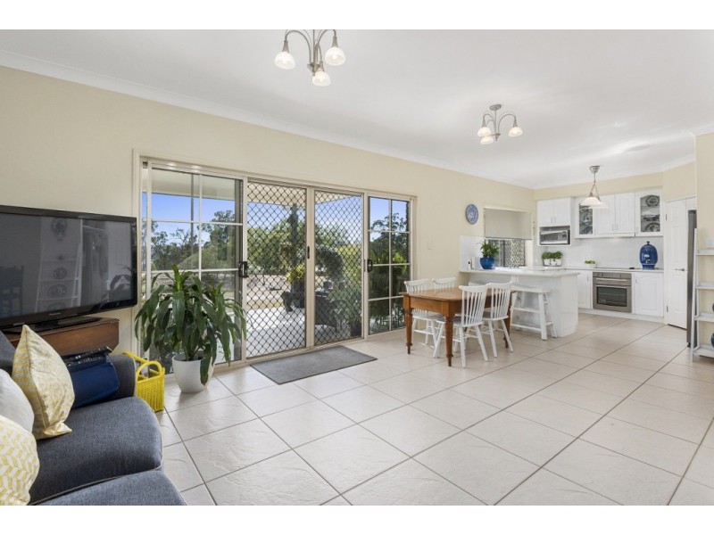 70 Lakes Drive, Laidley Heights QLD 4341