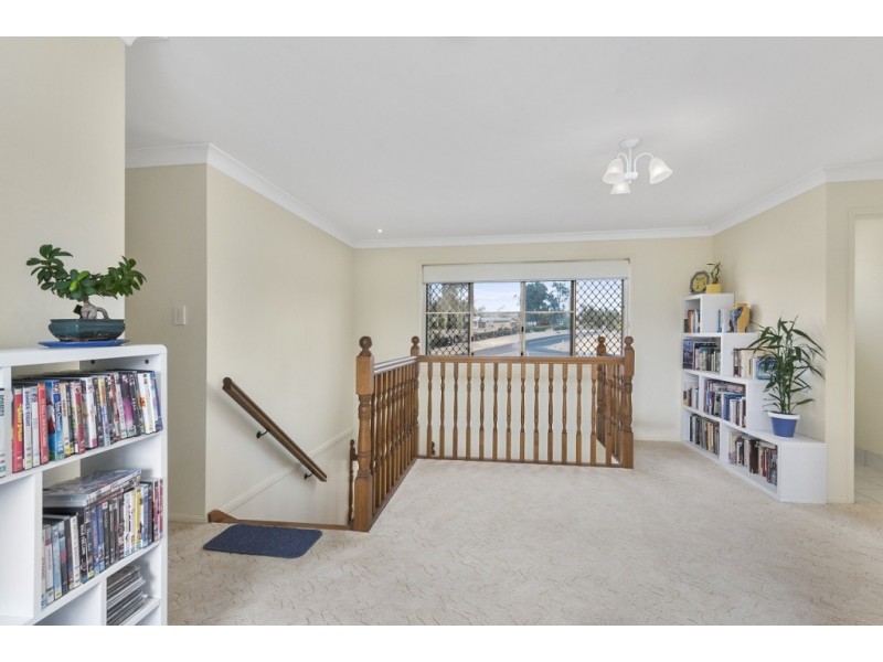 70 Lakes Drive, Laidley Heights QLD 4341