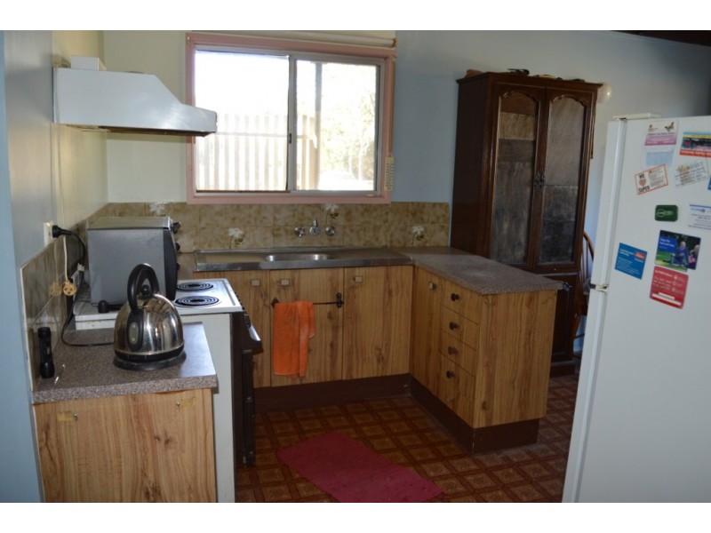 Walloon QLD 4306