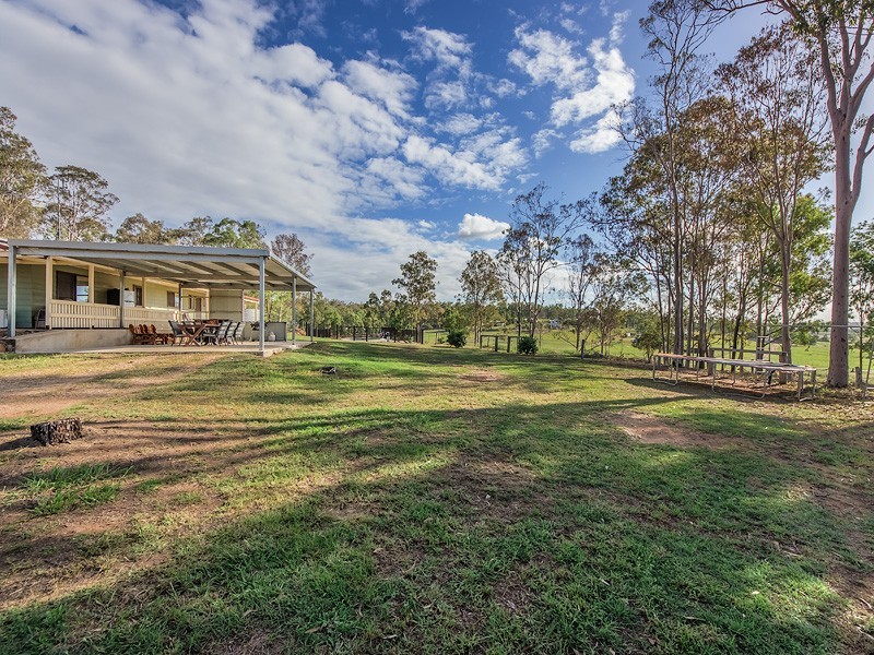 18 Beames Dr, Laidley South QLD 4341