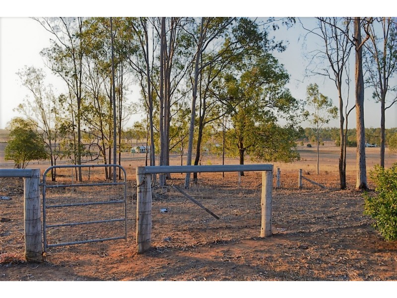 18 Beames Dr, Laidley South QLD 4341