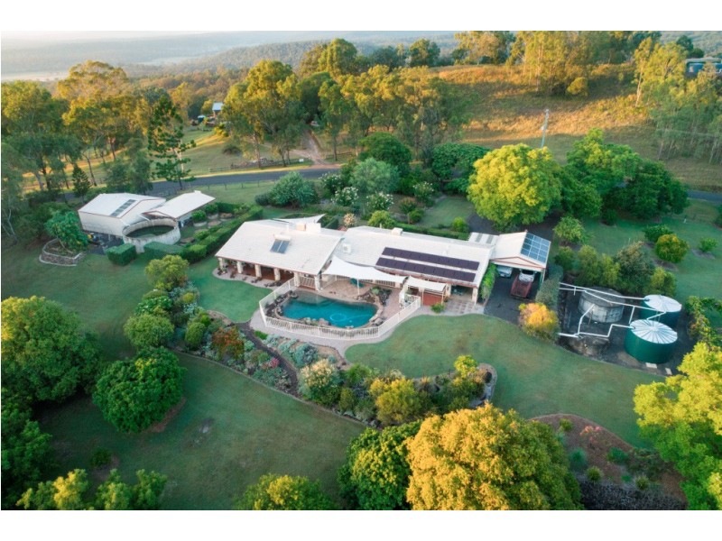 49 Mountain Road, Summerholm QLD 4341
