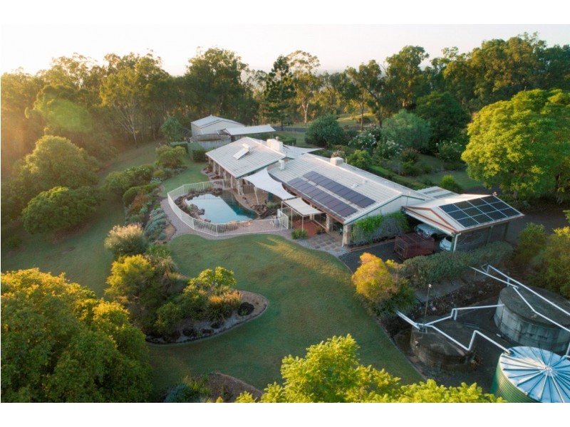 49 Mountain Road, Summerholm QLD 4341