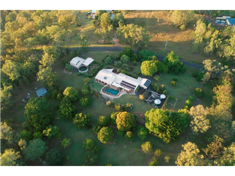 49 Mountain Road, Summerholm QLD 4341