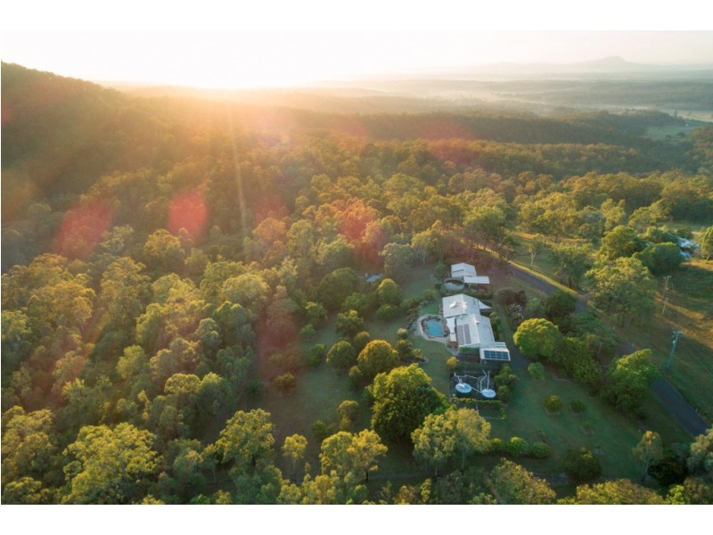 49 Mountain Road, Summerholm QLD 4341