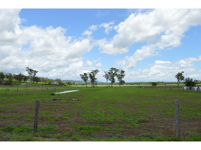 12 Moonlight Parade, Laidley South QLD 4341