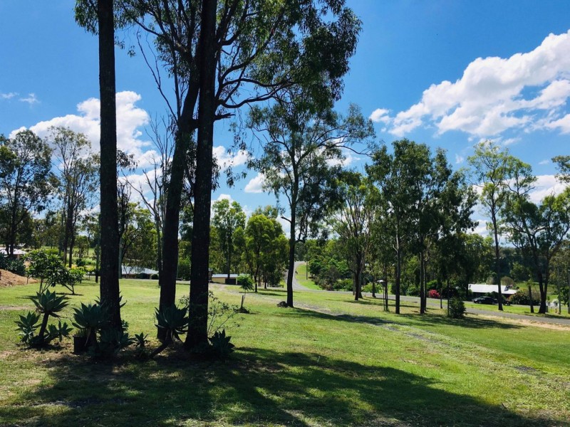 91 LAKES DRIVE, Laidley Heights QLD 4341