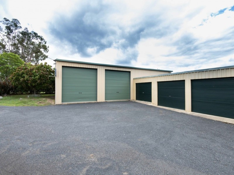 24 Hannant Road, Hatton Vale QLD 4341