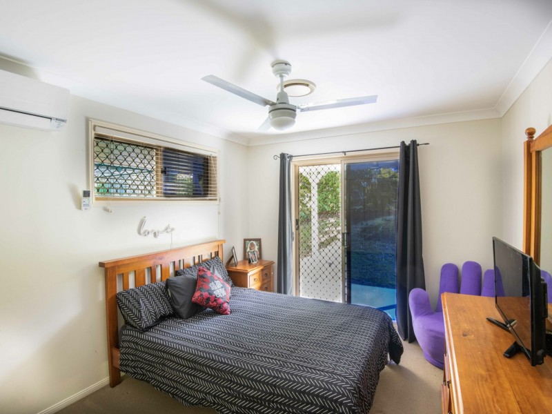 24 Hannant Road, Hatton Vale QLD 4341
