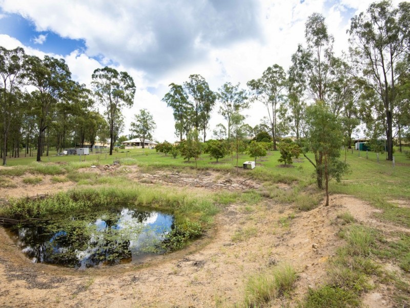24 Hannant Road, Hatton Vale QLD 4341