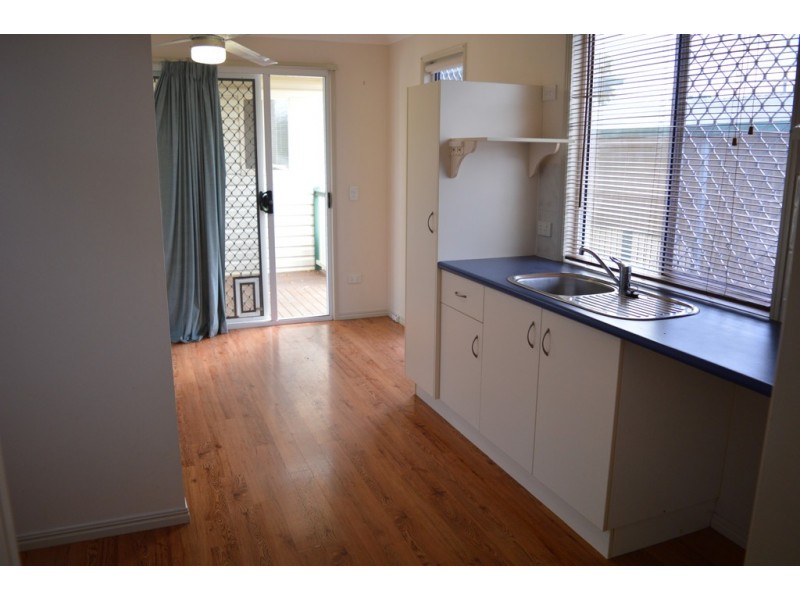 100 Lakes Drive, Laidley Heights QLD 4341