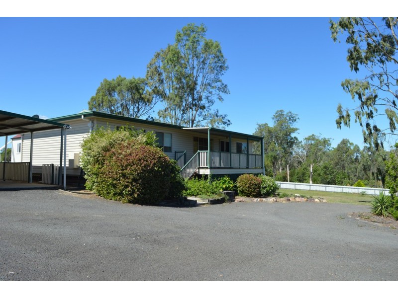 100 Lakes Drive, Laidley Heights QLD 4341