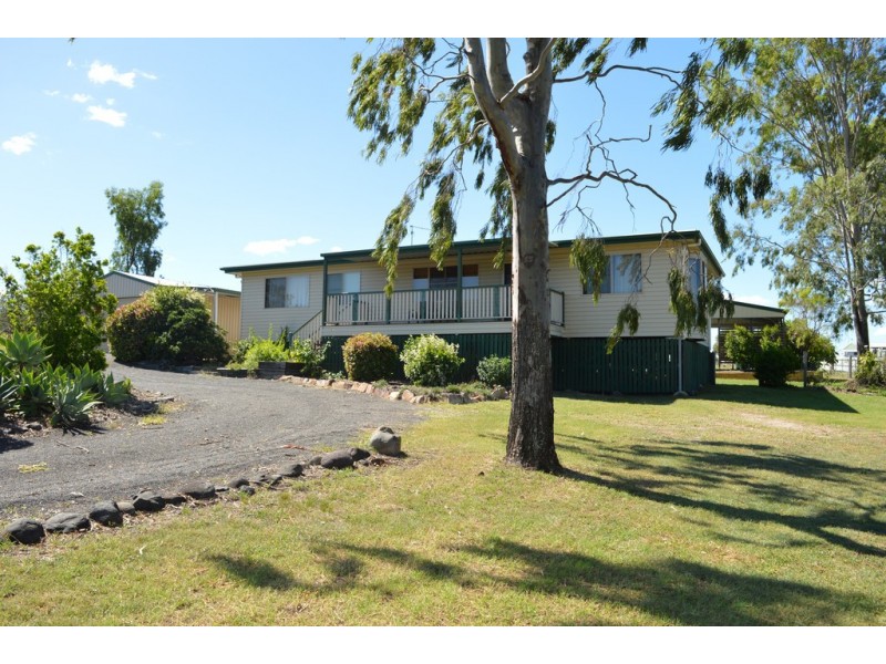 100 Lakes Drive, Laidley Heights QLD 4341