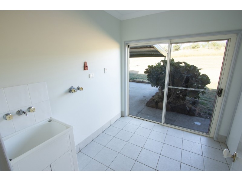 4 Simpson Drive, Mulgowie QLD 4341