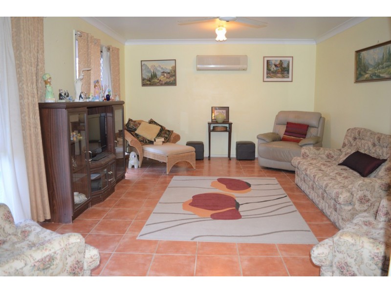 92 Lakes Dr, Laidley Heights QLD 4341