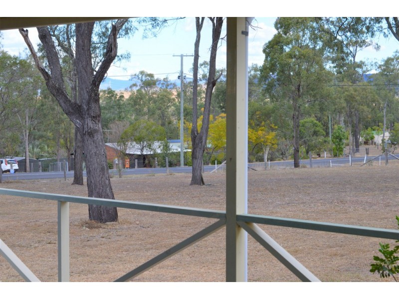 92 Lakes Dr, Laidley Heights QLD 4341