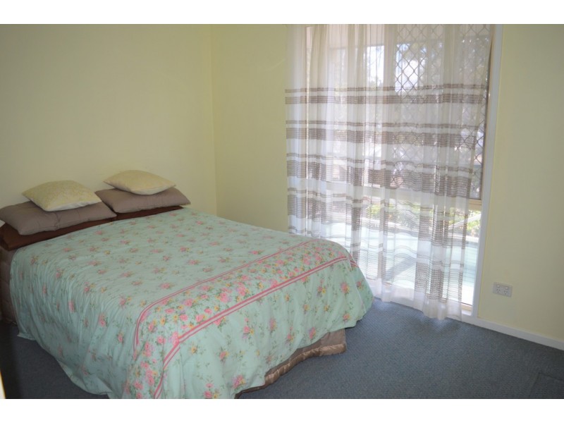 92 Lakes Dr, Laidley Heights QLD 4341