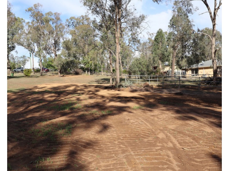 19 Plover Ct, Laidley Heights QLD 4341