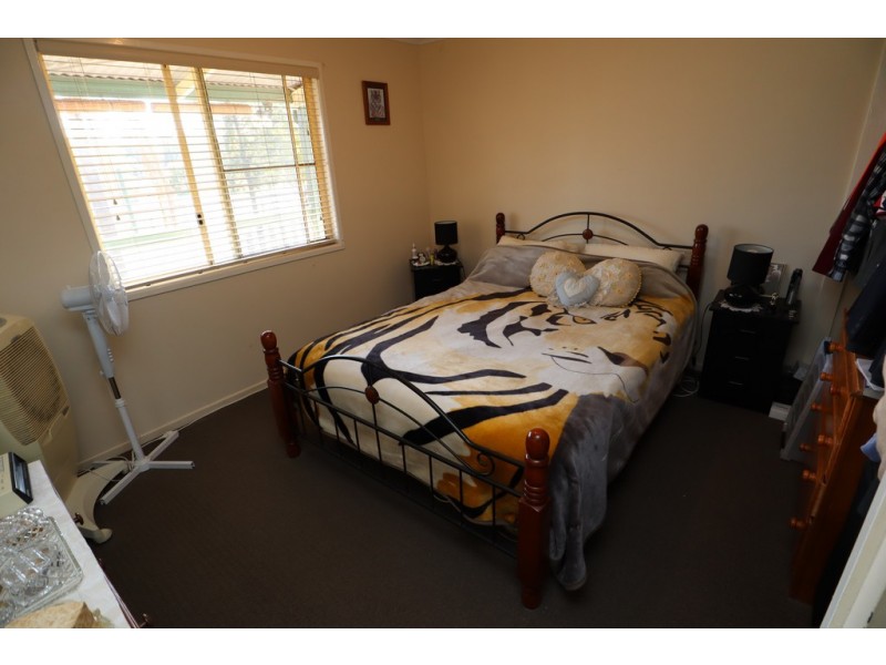 10 Rons Rd, Regency Downs QLD 4341