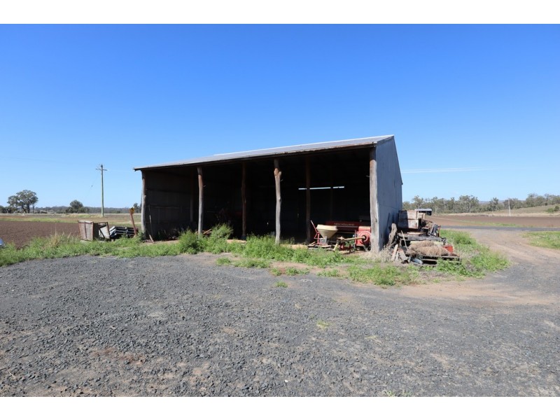 1228 Woodlands Road, Glen Cairn QLD 4342