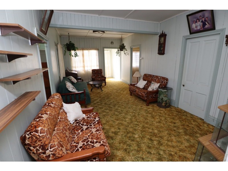1228 Woodlands Road, Glen Cairn QLD 4342