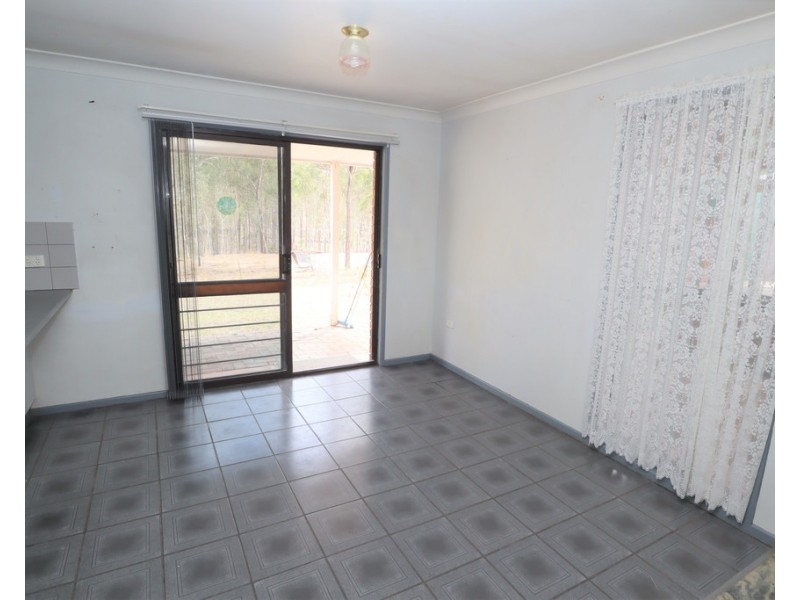 6 Bond Court, Kensington Grove QLD 4341