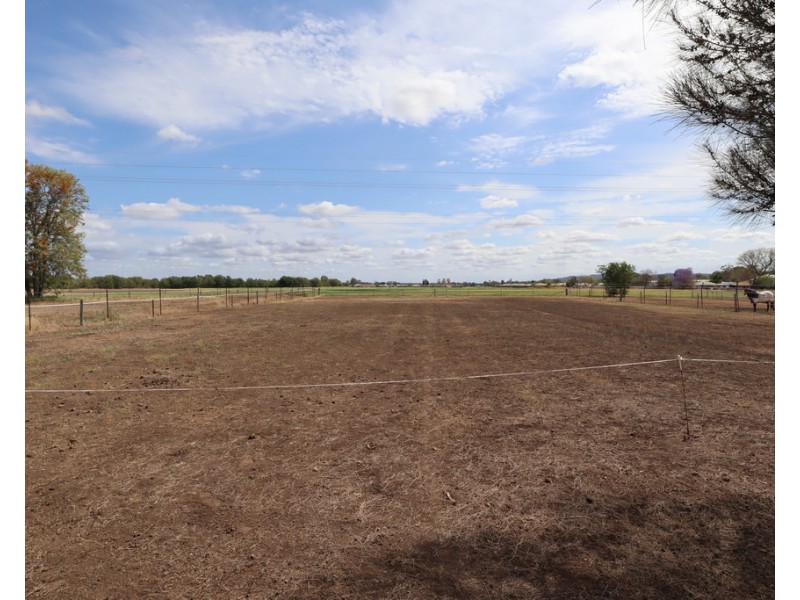 49 Drayton Street, Laidley QLD 4341