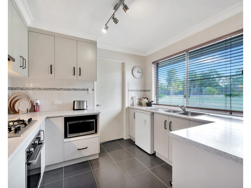 9 Legend Drive, Adare QLD 4343