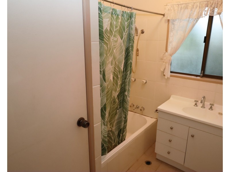 1 Walkers Lane, Forest Hill QLD 4342