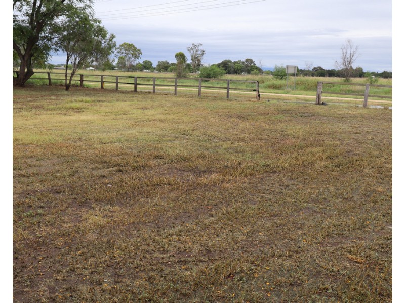 42 Napier Street, Laidley QLD 4341