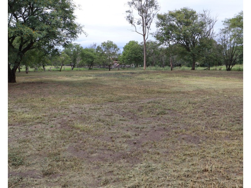 42 Napier Street, Laidley QLD 4341