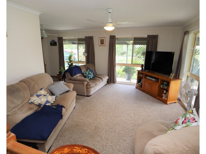 8 Brown Court, Laidley Heights QLD 4341