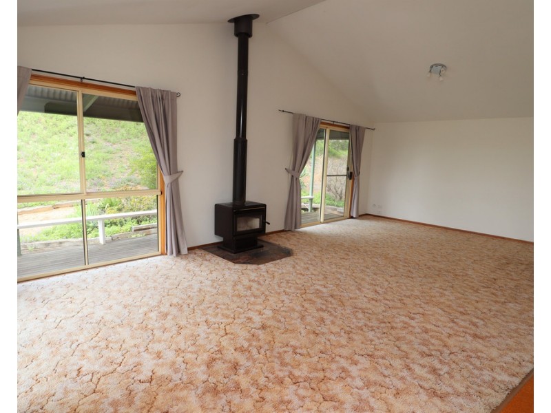 13 Philip Court, Summerholm QLD 4341