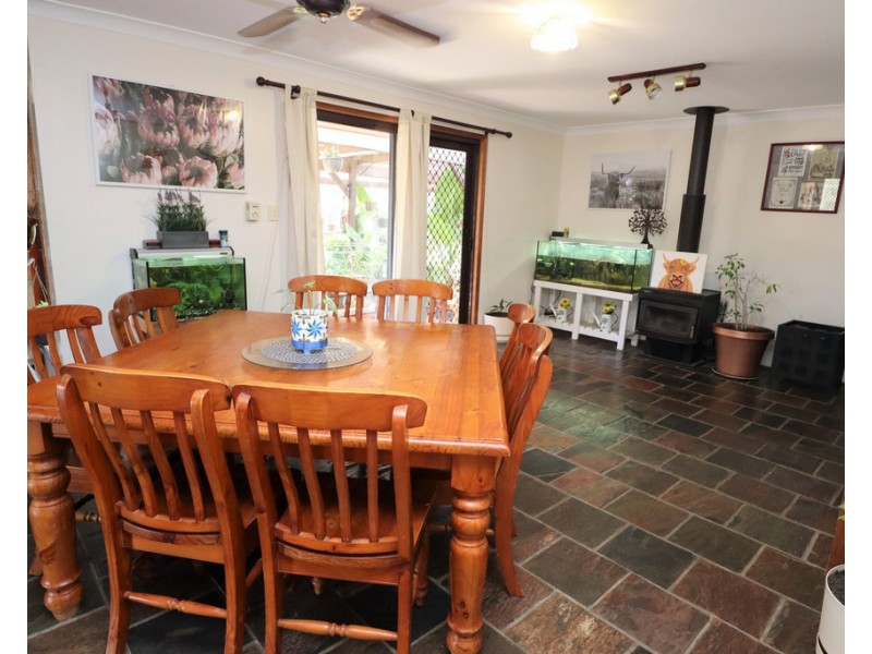 2 Australia II Drive, Kensington Grove QLD 4341